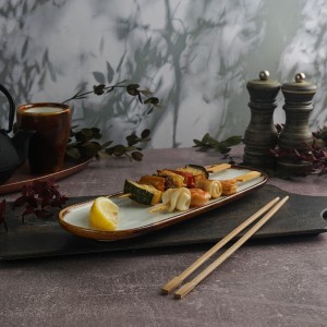 Блюдо 30*10 см,фарфор 