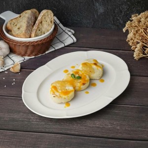 Блюдо овальное 30 см, фарфор 