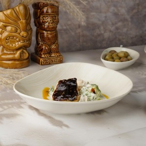 Салатник 25*22.5 см,фарфор,серия 